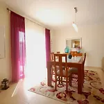 Casa Margarida Holiday home *