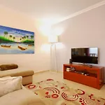 Casa Margarida Ferrel (Leiria)