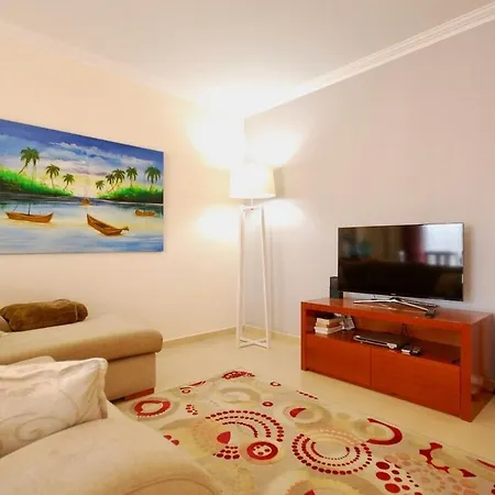 Casa Margarida Ferrel (Leiria)